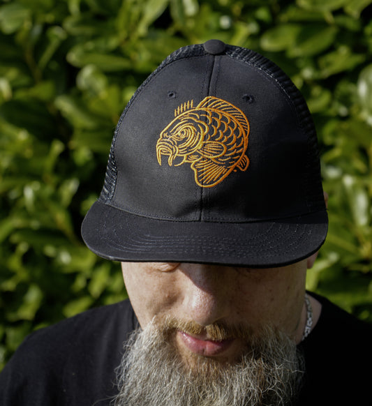 Angry Carp Snapback Cap Zwart