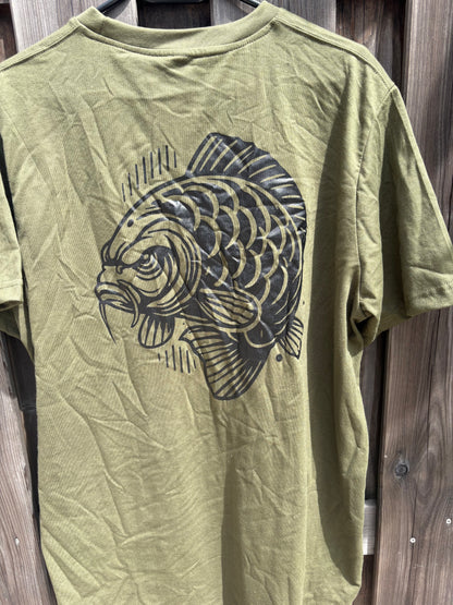 Angry Carp T-shirt – Ode aan de Nachtvissers